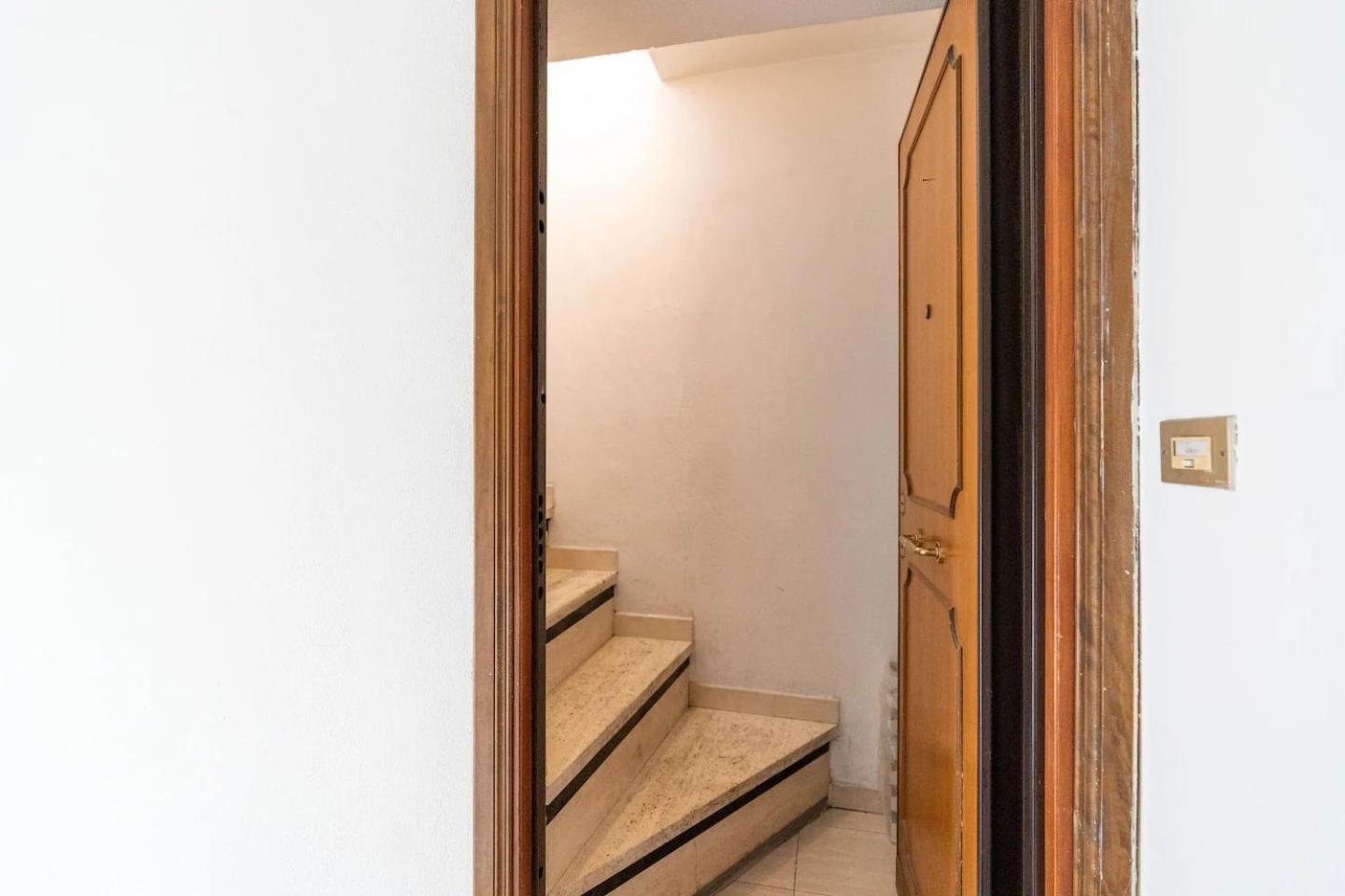 15 Min From Piazza Venezia Skyline Sanctuary In Trastevere Exterior photo