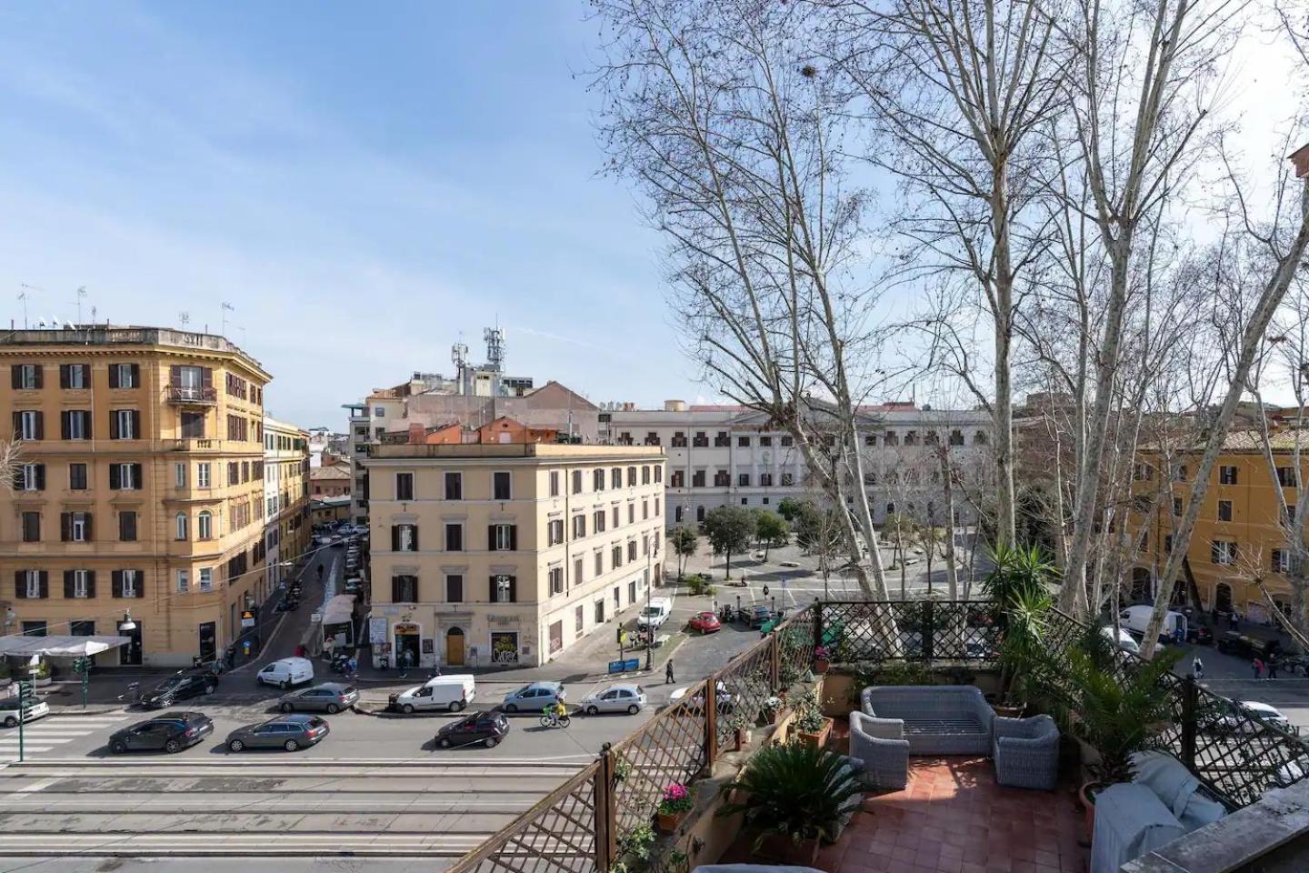 15 Min From Piazza Venezia Skyline Sanctuary In Trastevere Exterior photo